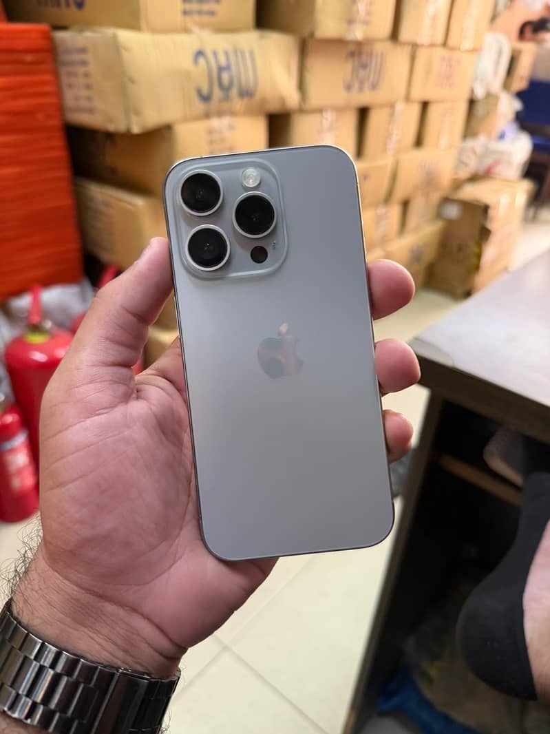 15 pro 4