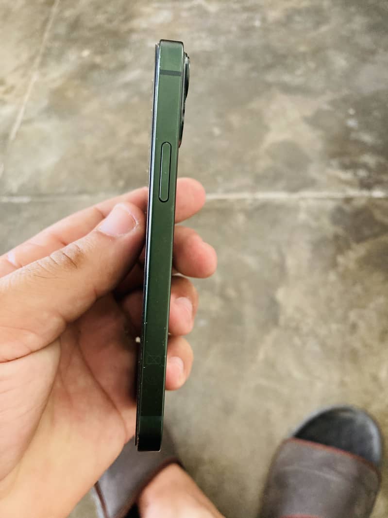 Apple iPhone 13 mini 2