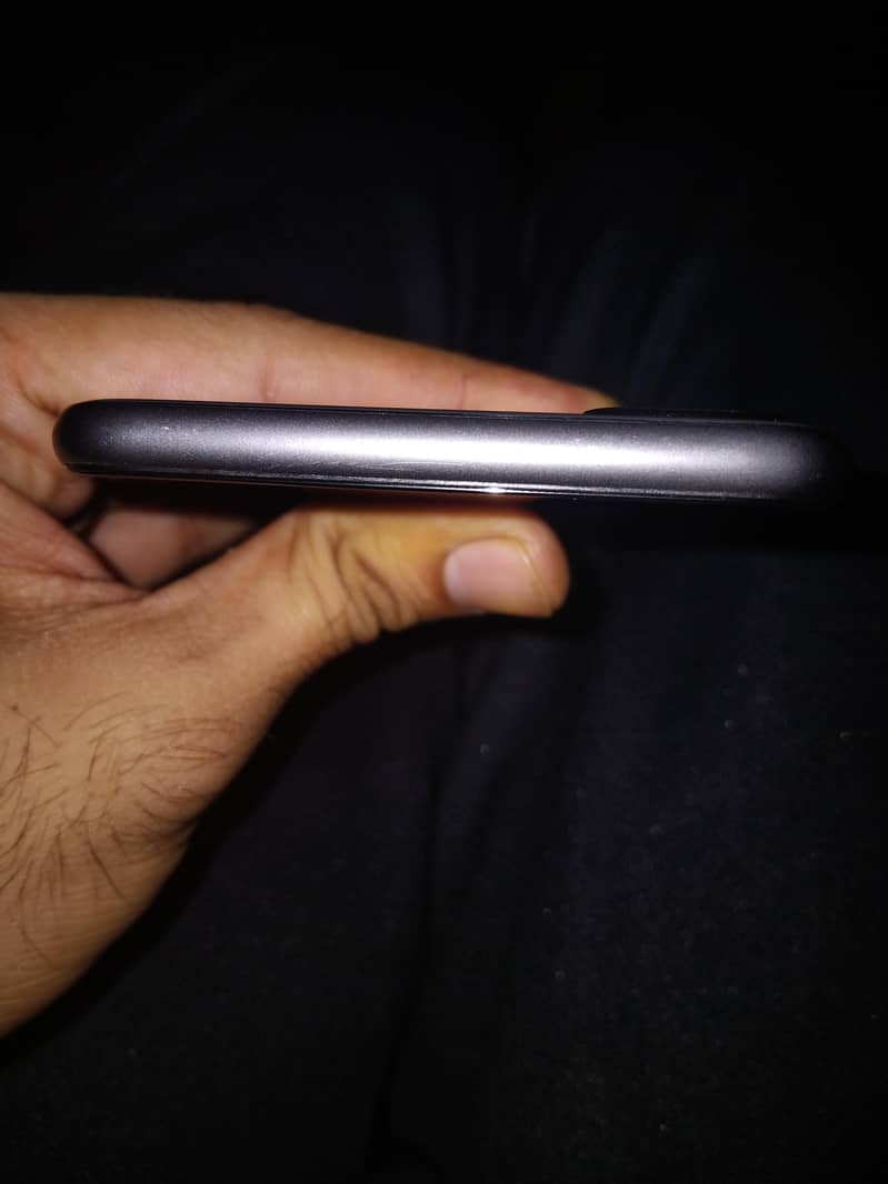 Apple iPhone 8 Plus 2
