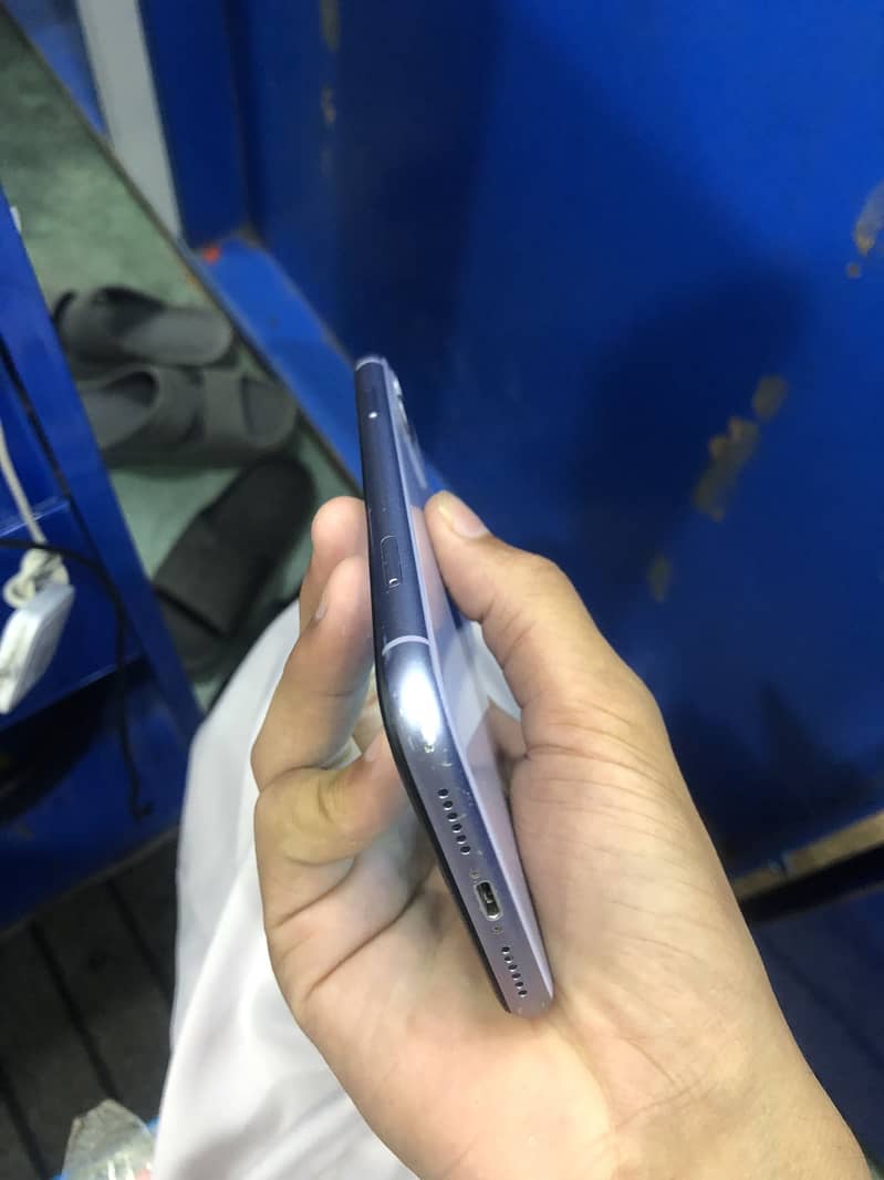 Apple iPhone 11 2