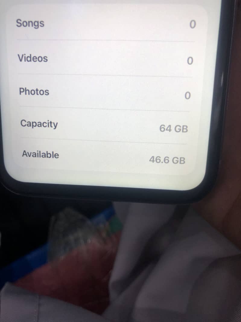 Apple iPhone 11 3