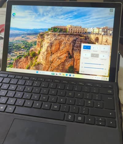 Pro 5 8GB 256GB Touch 2k