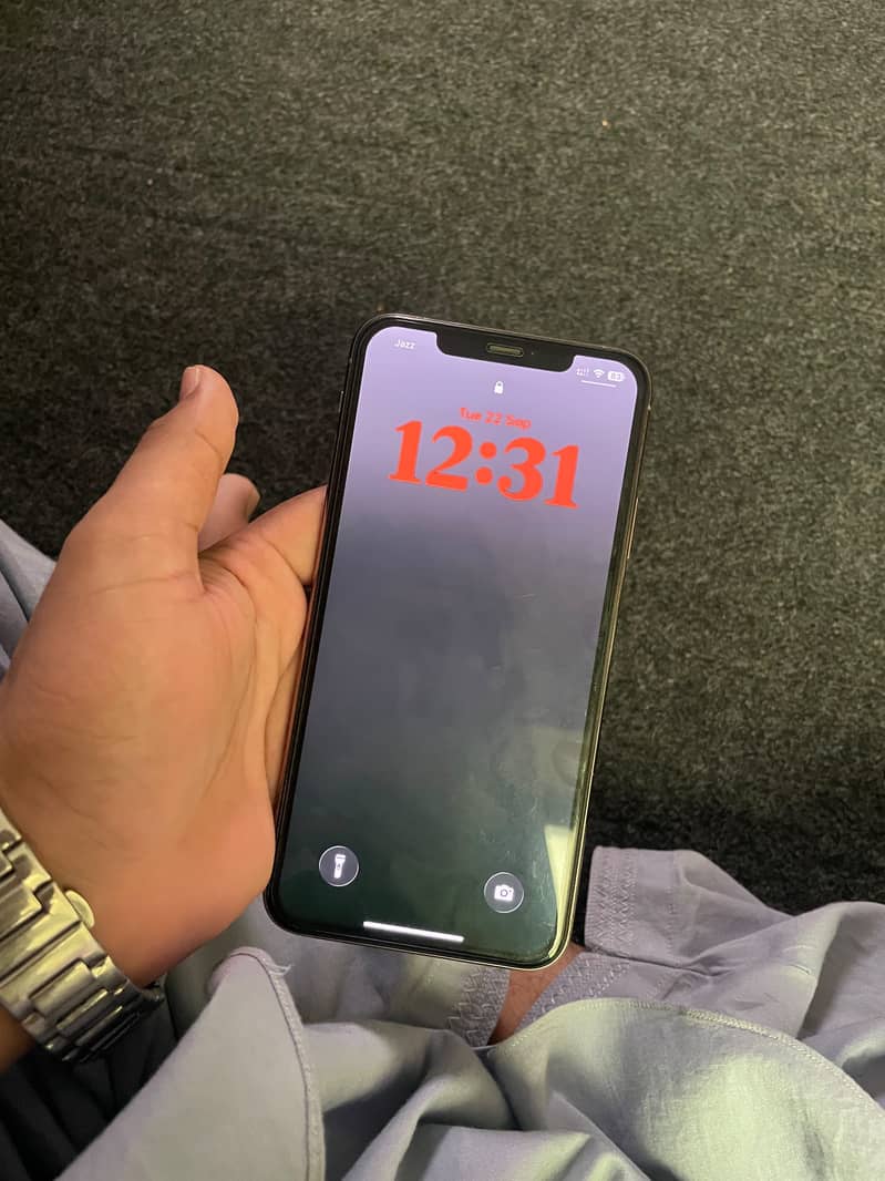 Apple iPhone 11 Pro Max 0