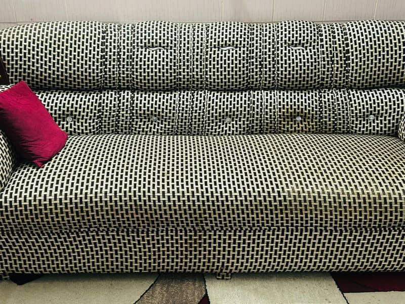 5 seater sofa 0