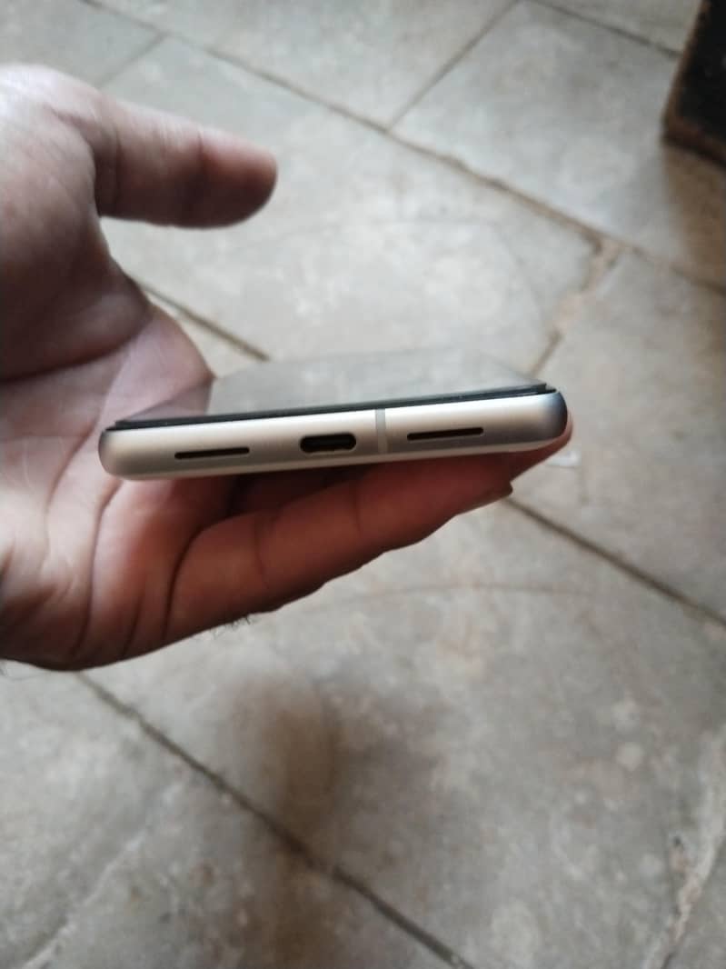Google Pixel 7 2