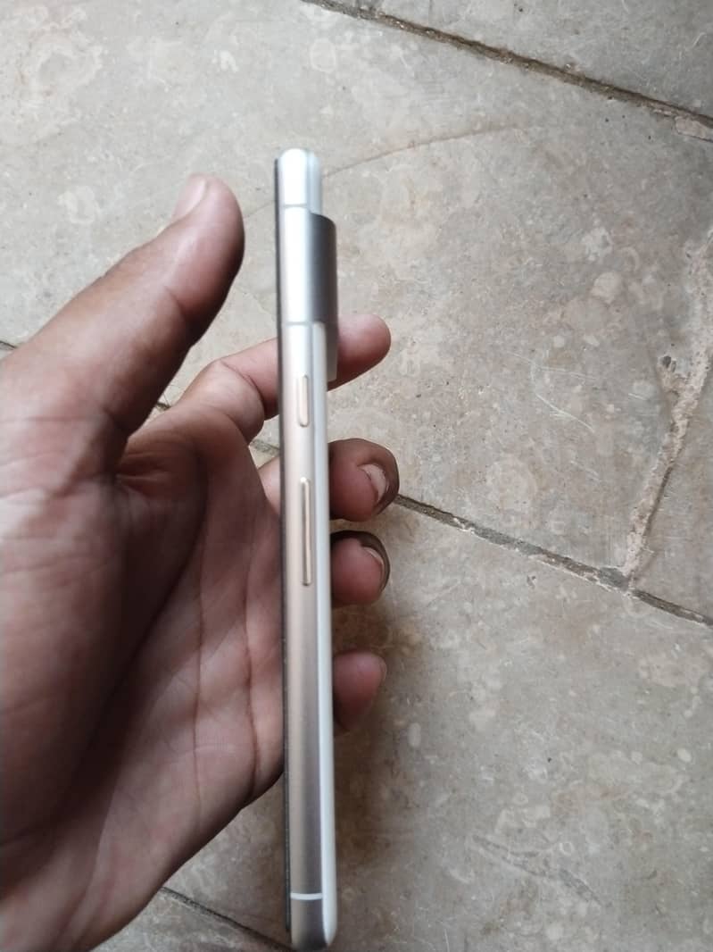 Google Pixel 7 3