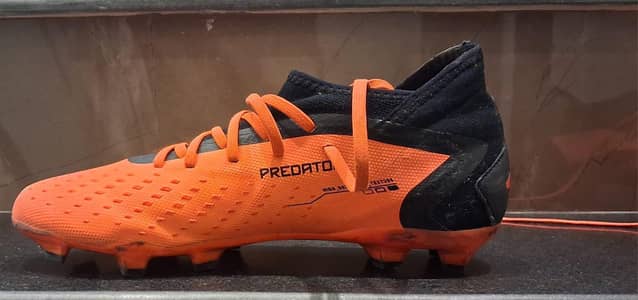 Adidas Predator Freak / Firm Ground