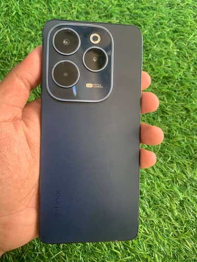 Infinix Hot 40 16/256 with box charger