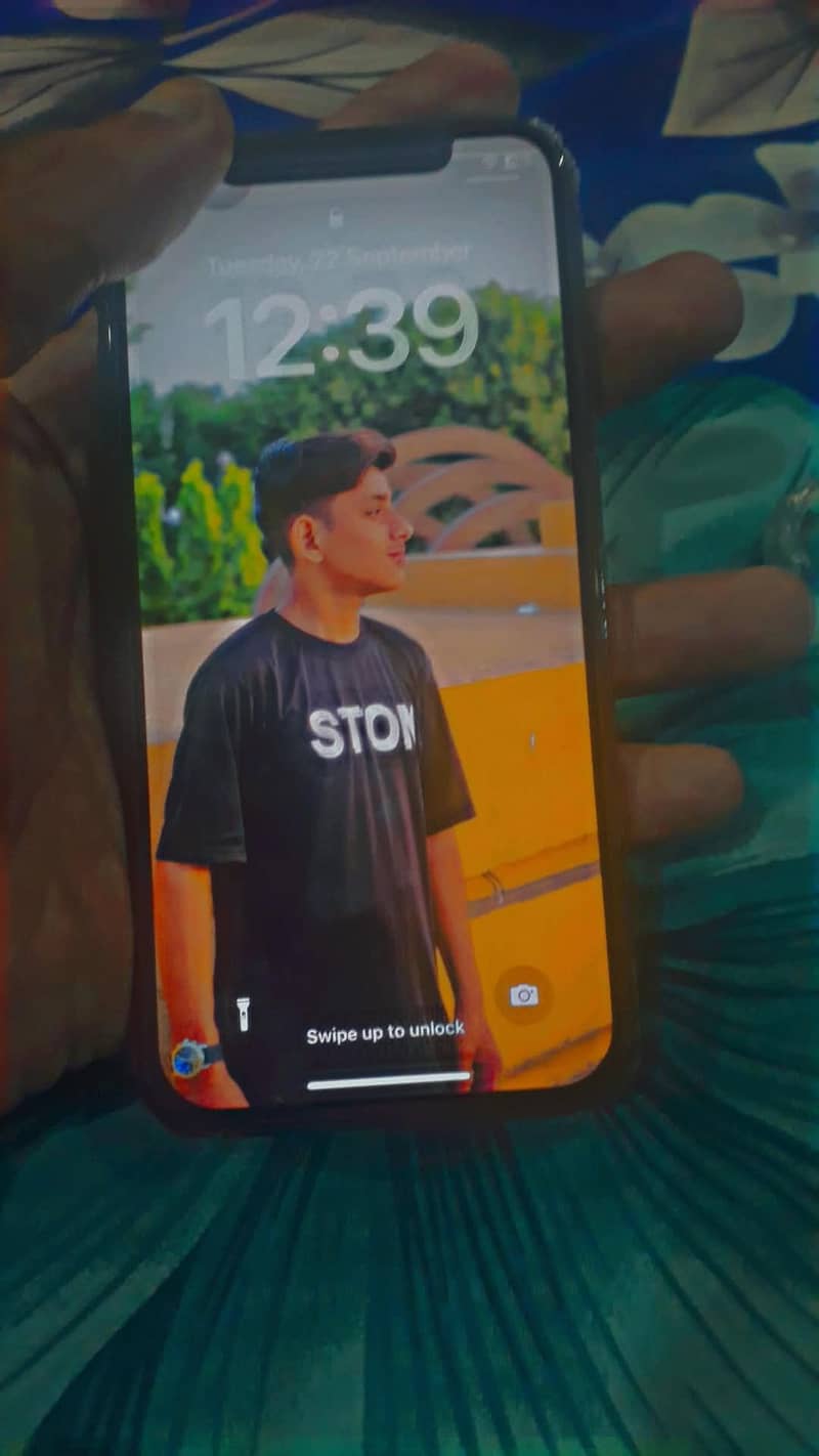 Apple iPhone X 3