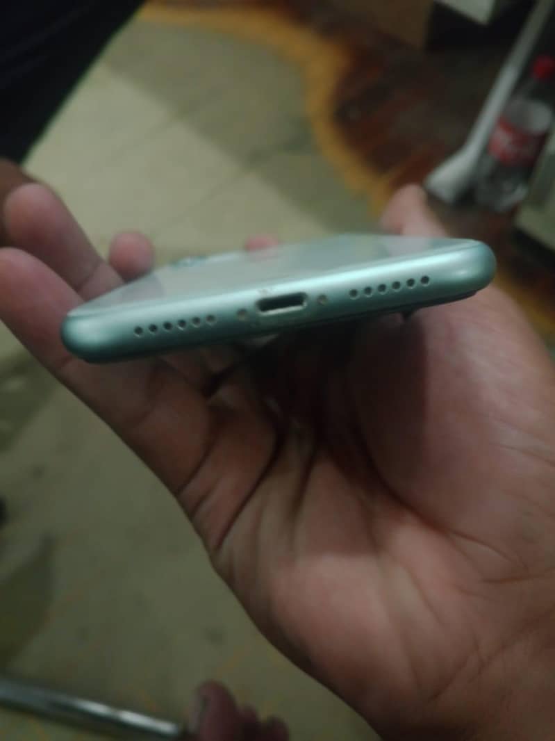 Apple iPhone 11 2