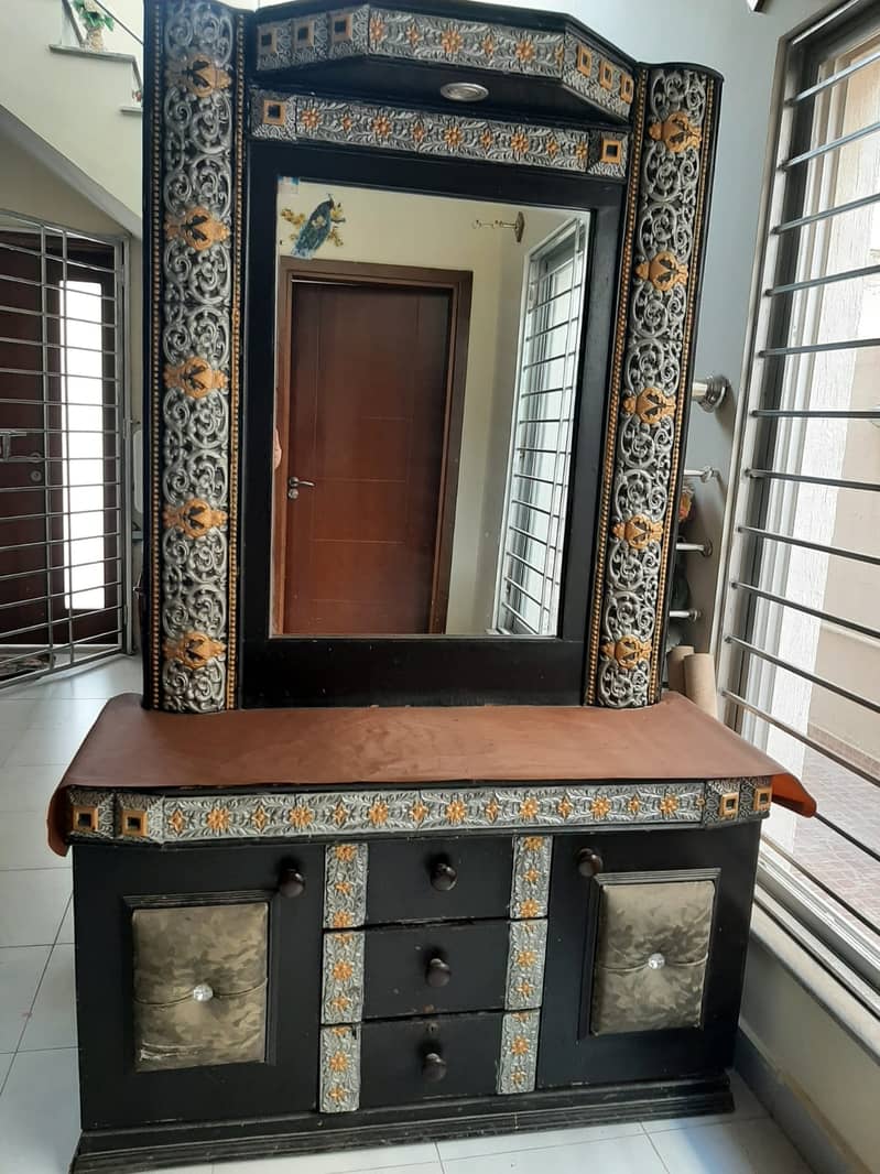 Dressing Table 1