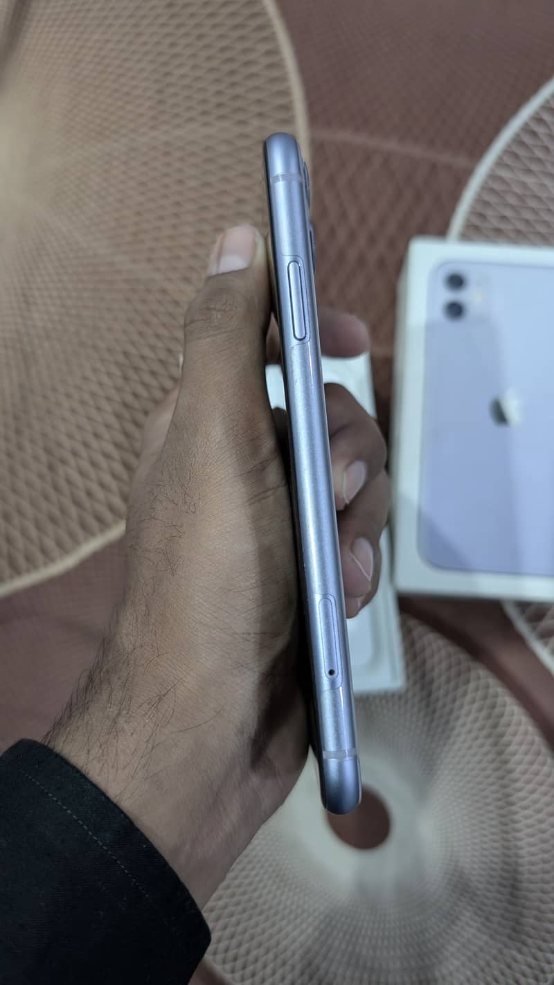 Apple iPhone 11 5