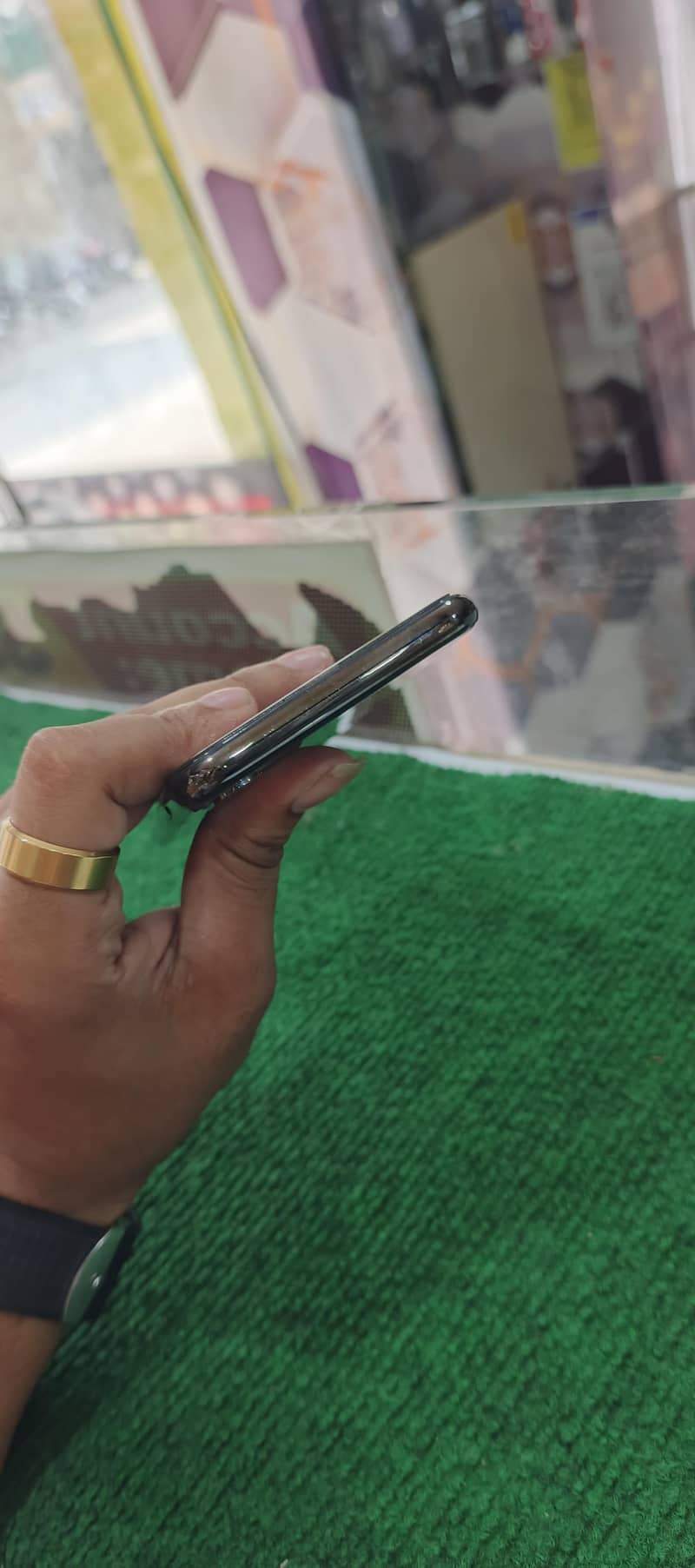 Apple iPhone X 4