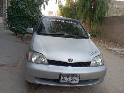 Toyota Platz 2002