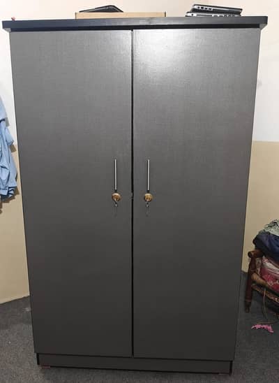 Almirah/Wardrobe For Sale !!