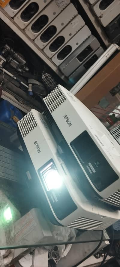 EPSON EB-1885WU
