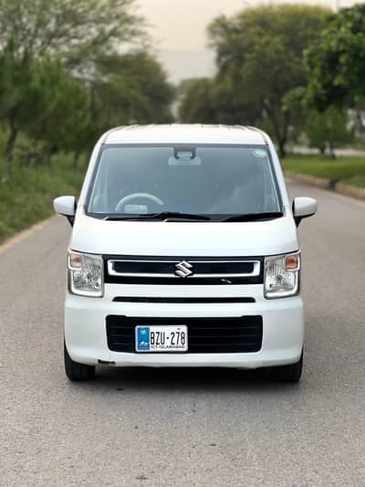 Wagonr hybrid, 30 plus fuel average ( guaranteed) original paint