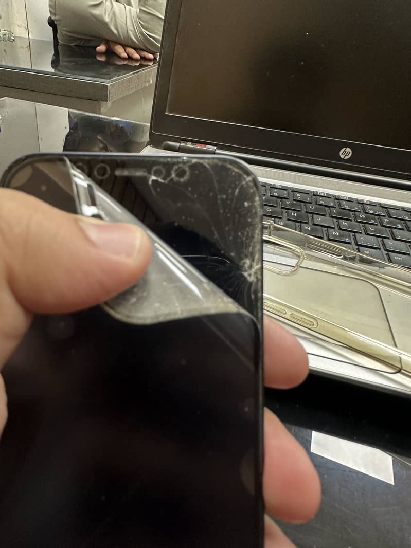Apple iPhone 12 1