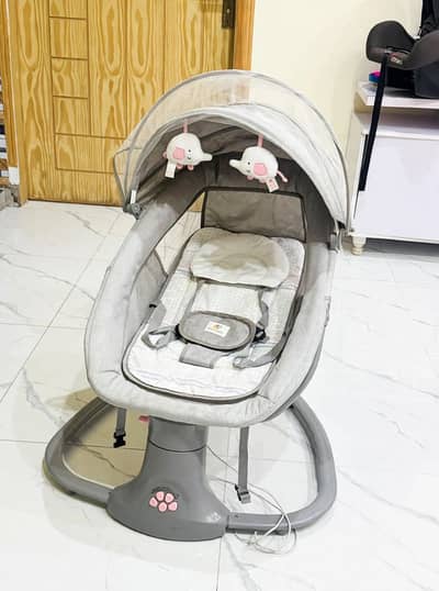 Mastella electric baby swing ( automatic)