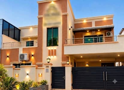 Your Dream Prime Location 10 Marla House Is Available In Askari 11 - Sector B