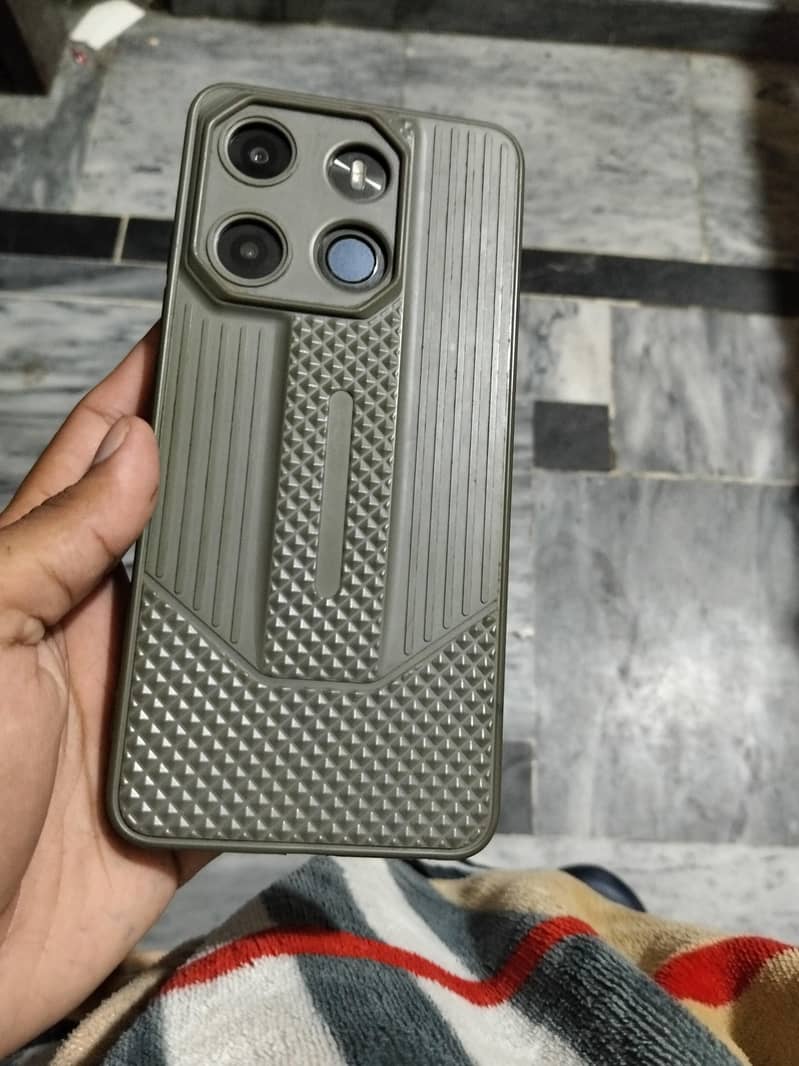 Tecno Spark Go 8