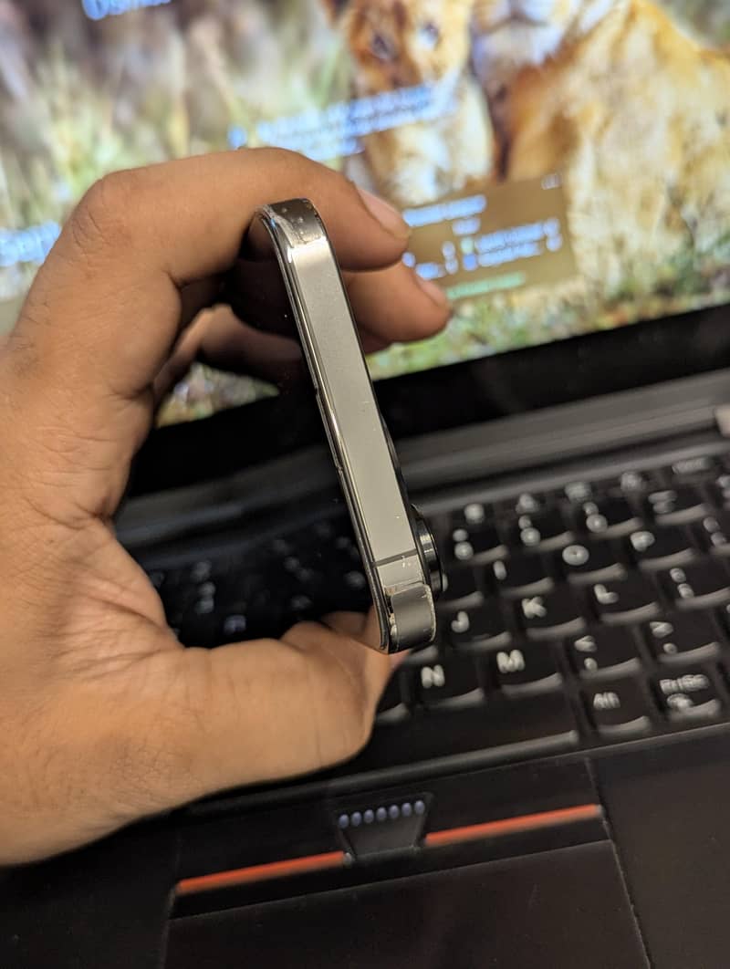 Apple iPhone 13 Pro 2