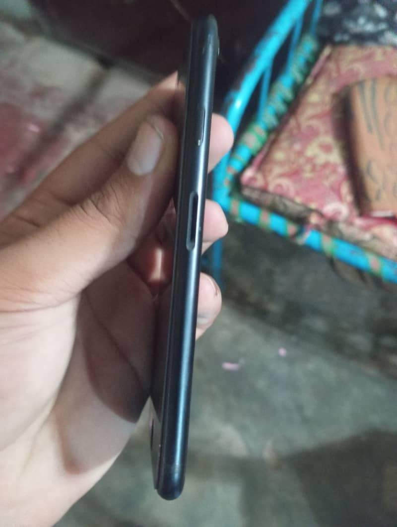 Apple iPhone 7 6