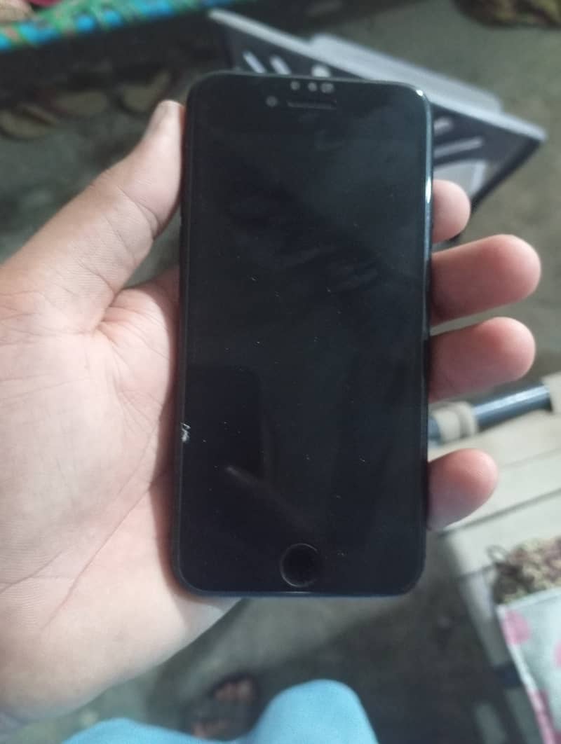 Apple iPhone 7 7