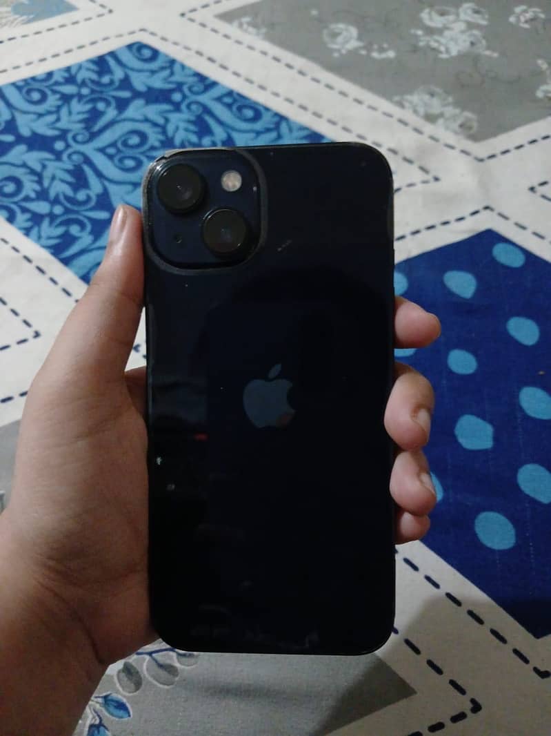 Apple iPhone 13 6