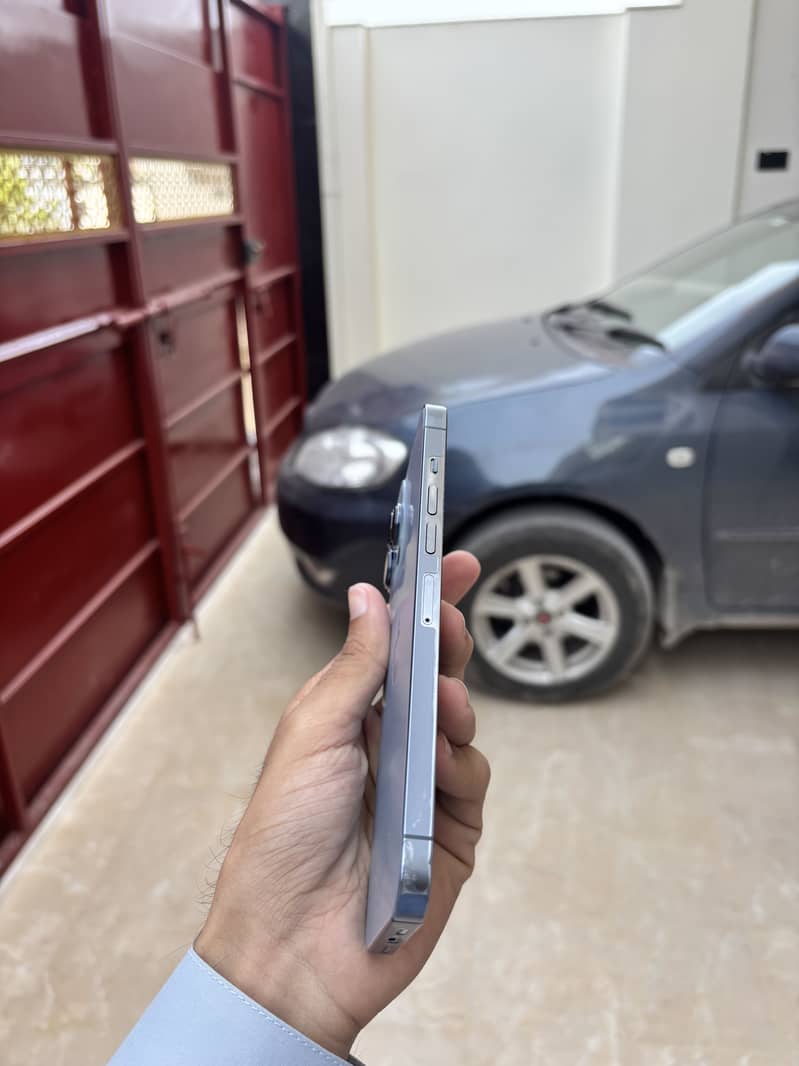 Apple iPhone 13 Pro Max 6