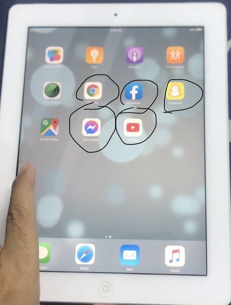 iPad 2 / 64 GB 0