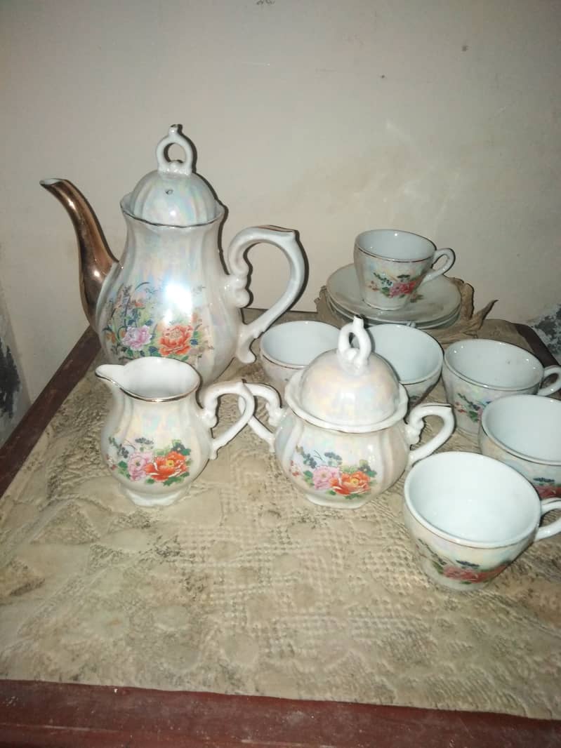 Crockery(demi tass coffee set) 1
