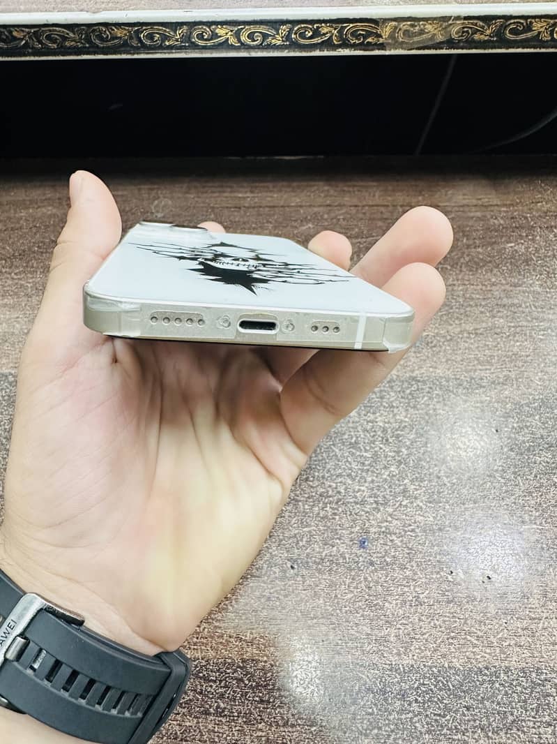 Apple iPhone 14 0