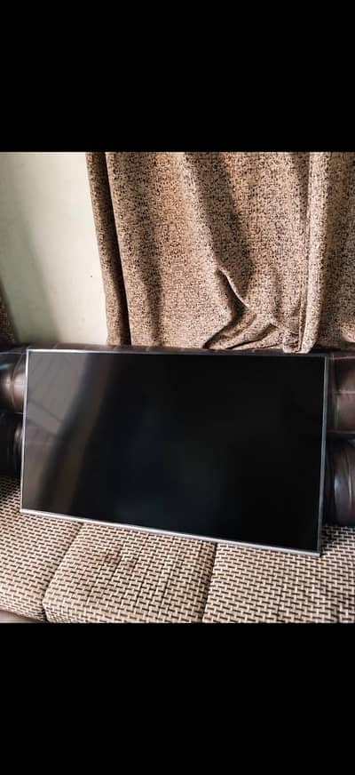 TCL 55 inches 4k android TV L55P8 -faulty for parts