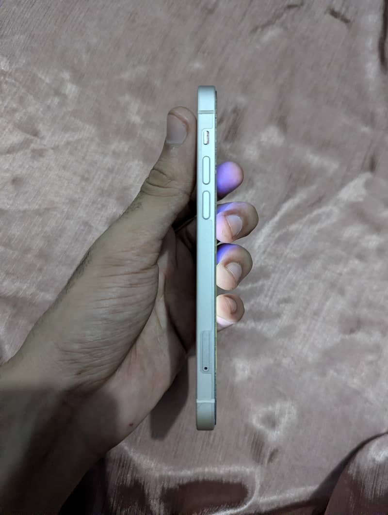 Apple iPhone 12 5