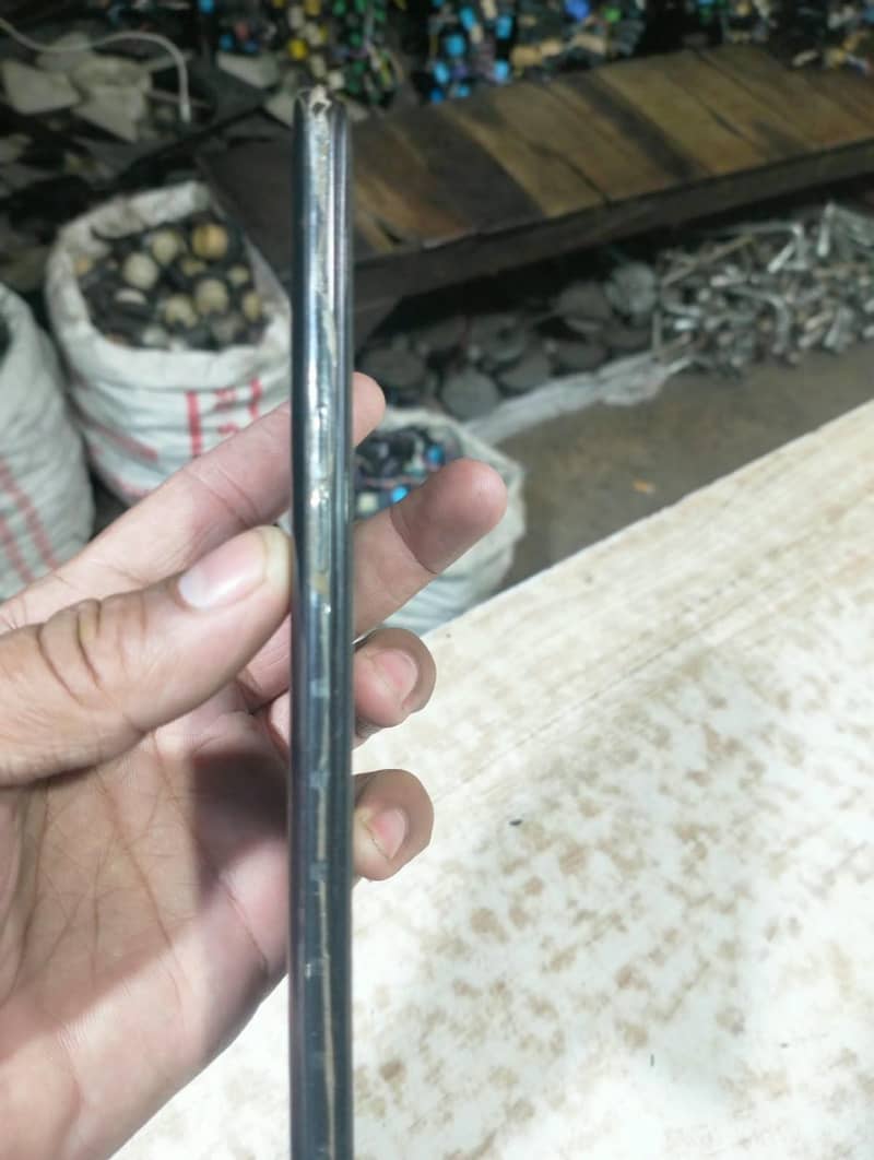 OPPO A76 4