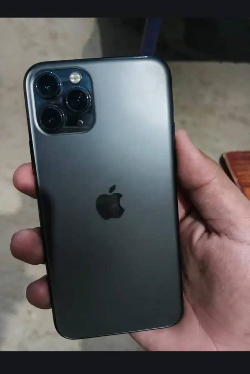 Apple iPhone 11 Pro 2