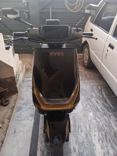 Evee GEN-Z 2024 Model Scooty in Excellent Condition