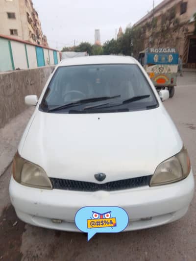 Toyota Platz 2002