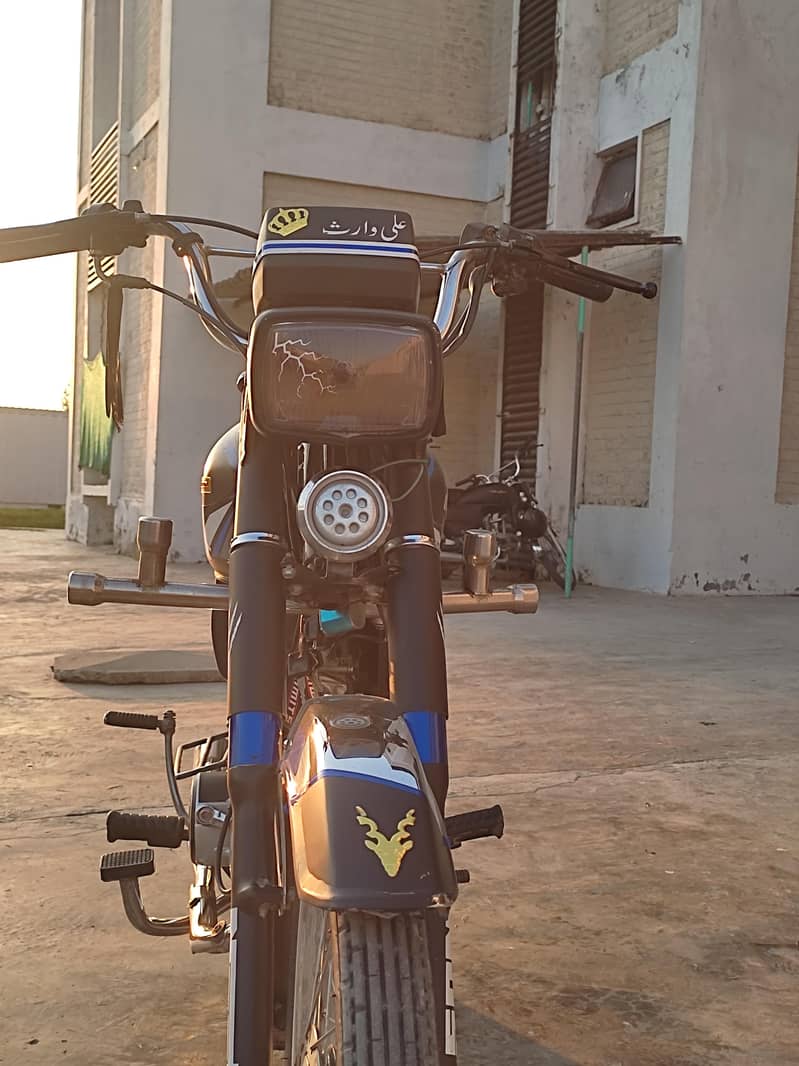 moter 12