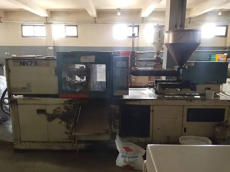 Injection molding machine 14