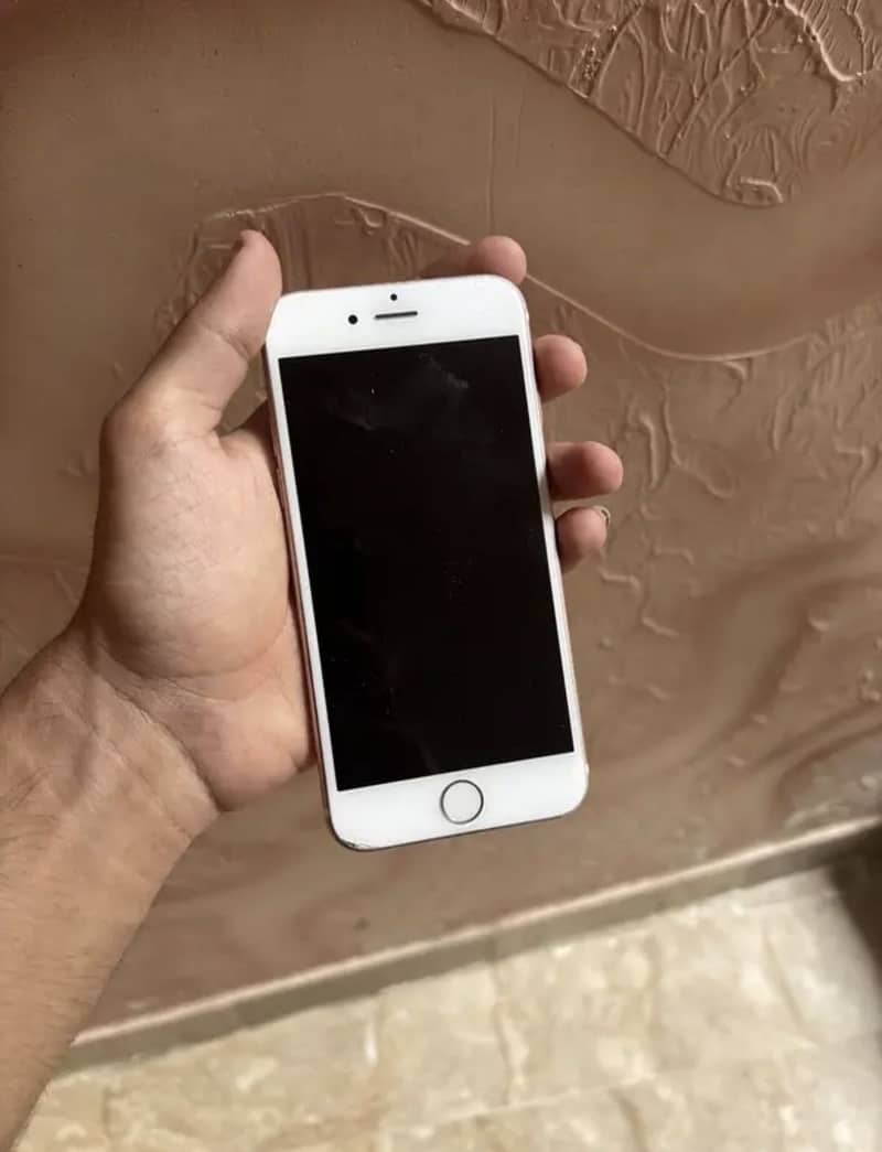 Apple iPhone 6S 1