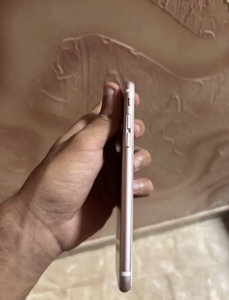 Apple iPhone 6S 2