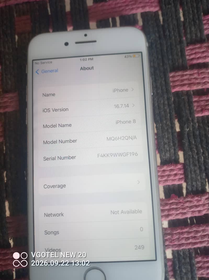 Apple iPhone 8 1