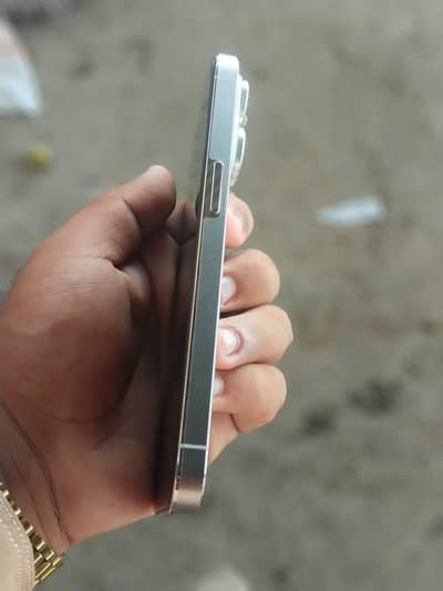 I phone 14 pro pta