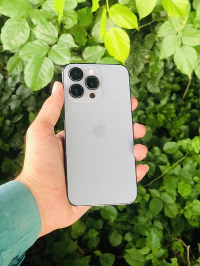 Iphone 13 pro 256gb sim time available factory unlock face ok  geniun