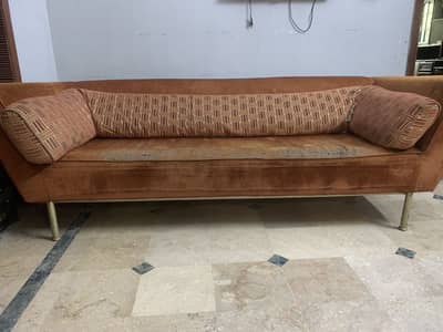 comfortable sofa set with stand for sale
