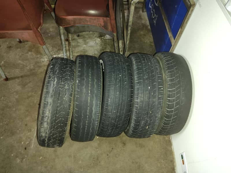 use five tyres 0