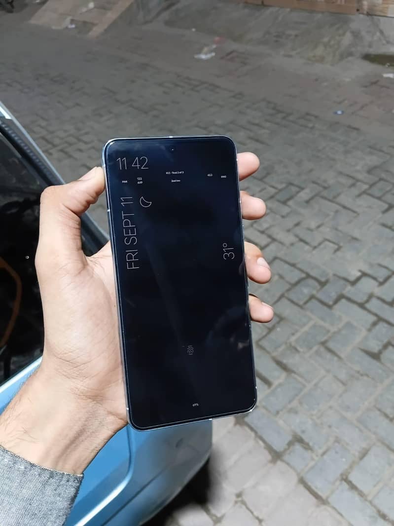 Google Pixel 8 Pro 2