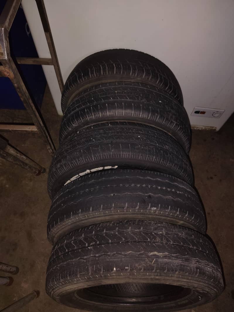 use five tyres 2